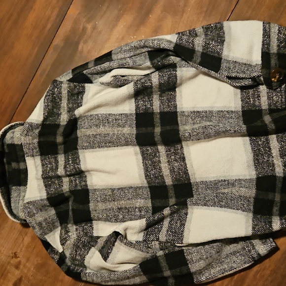 Jason Maxwell Black and White Outerwear/Shacket - Picture 4 of 4